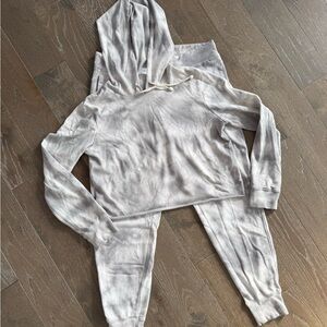 Women's Gray/cream Hoodie and Jogger Set